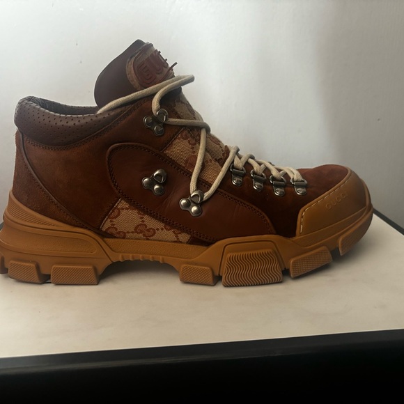 MENS GUCCI FLASHTREK BOOTS - Picture 6 of 11